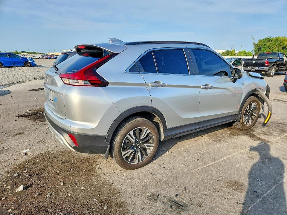 2025 MITSUBISHI ECLIPSE CROSS SE 3