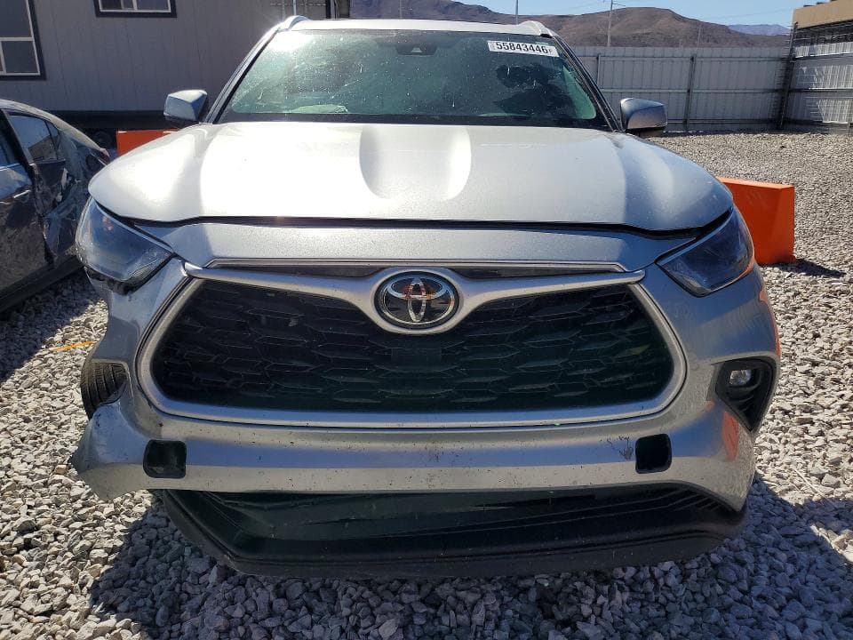 2023 TOYOTA HIGHLANDER XLE 5