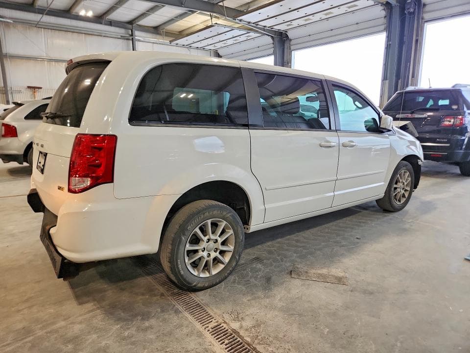 2017 DODGE GRAND CARAVAN SE 3