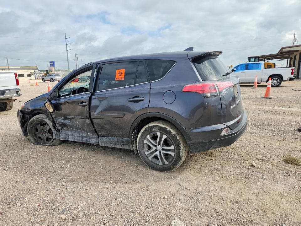 2018 TOYOTA RAV4 LE 2
