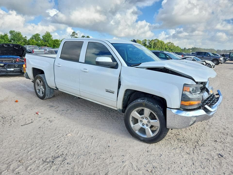 2018 CHEVROLET SILVERADO C1500 LT 4