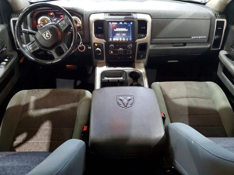 2019 RAM 1500 CLASSIC SLT 8