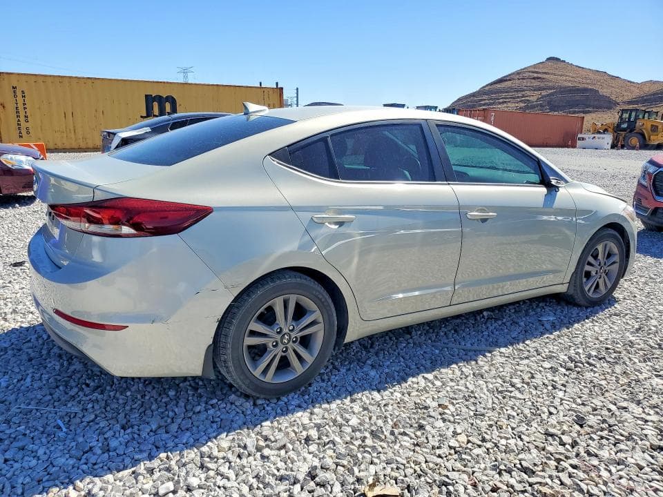 2017 HYUNDAI ELANTRA SE 3