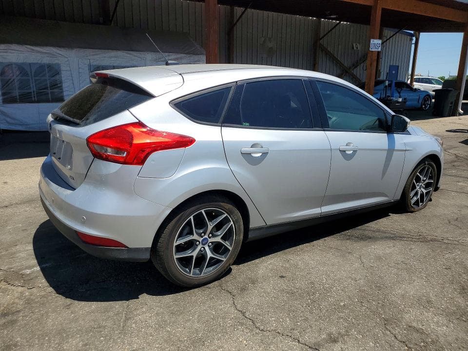 2017 FORD FOCUS SEL 3