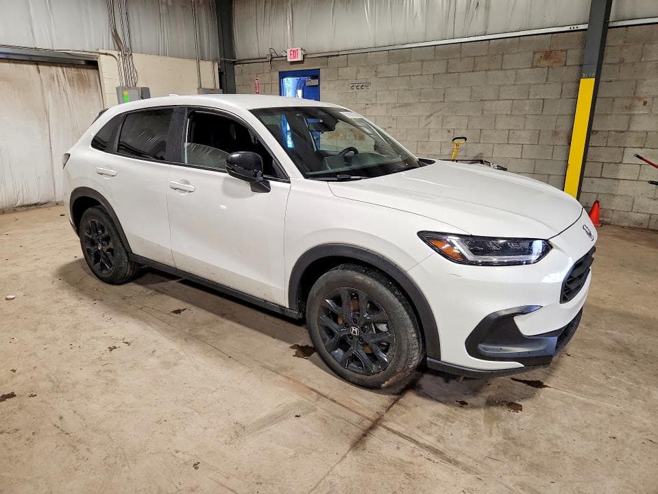 2025 HONDA HR-V SPORT 4