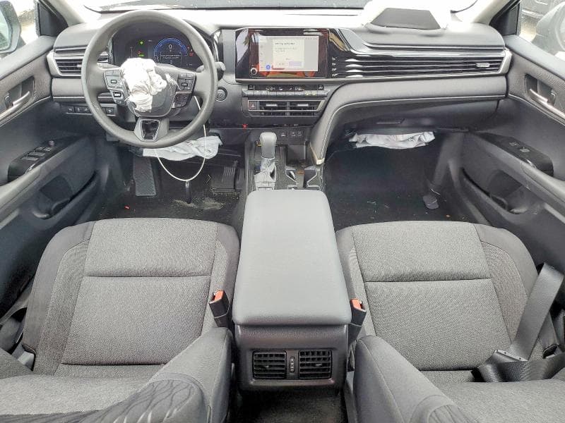 2026 TOYOTA CAMRY LE 8