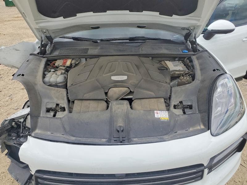 2022 PORSCHE CAYENNE COUPE 12