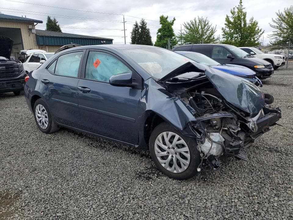 2018 TOYOTA COROLLA LE 4