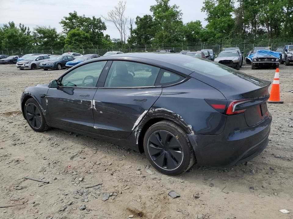 2025 TESLA MODEL 3 2