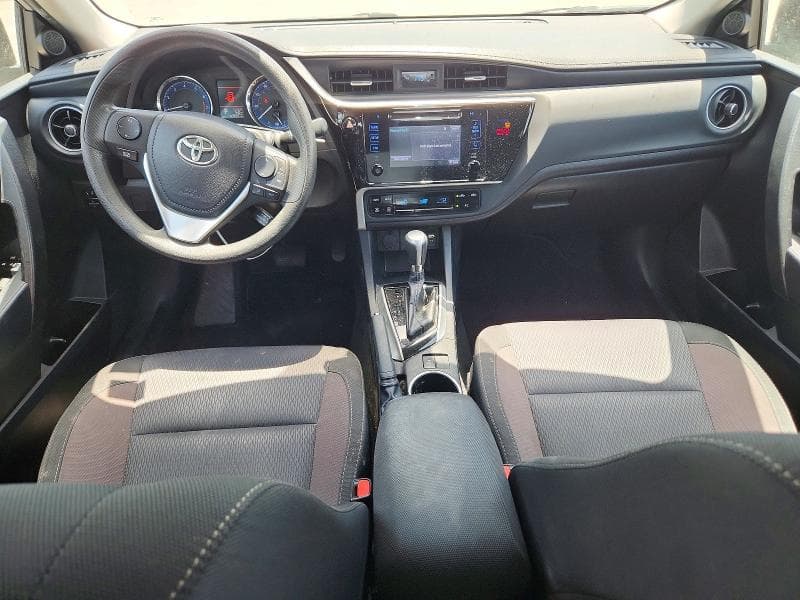 2018 TOYOTA COROLLA LE 8