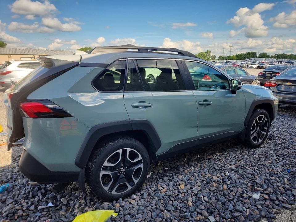 2019 TOYOTA RAV4 ADVENTURE 3