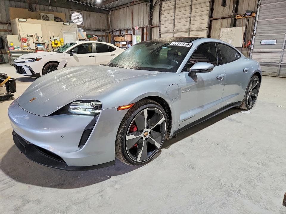 2021 PORSCHE TAYCAN - 1