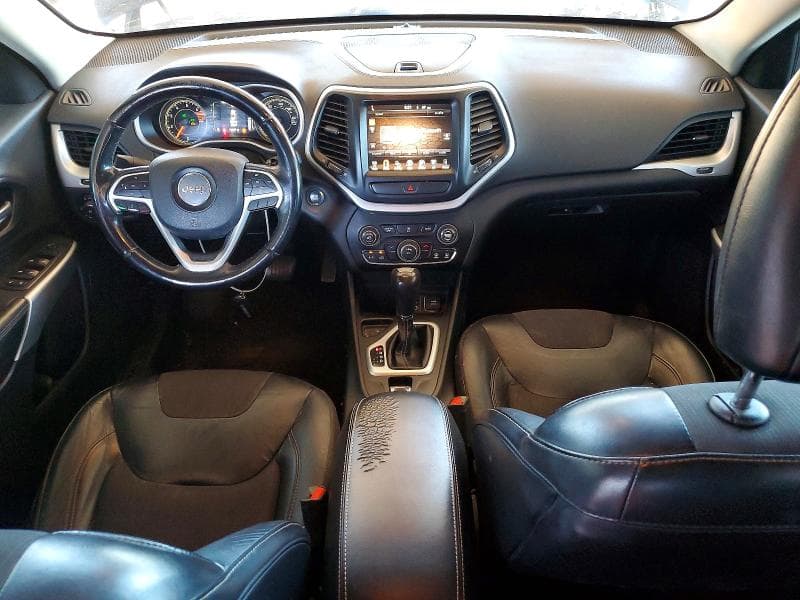 2018 JEEP CHEROKEE LATITUDE PLUS 8