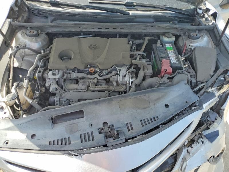 2019 TOYOTA CAMRY SE 11
