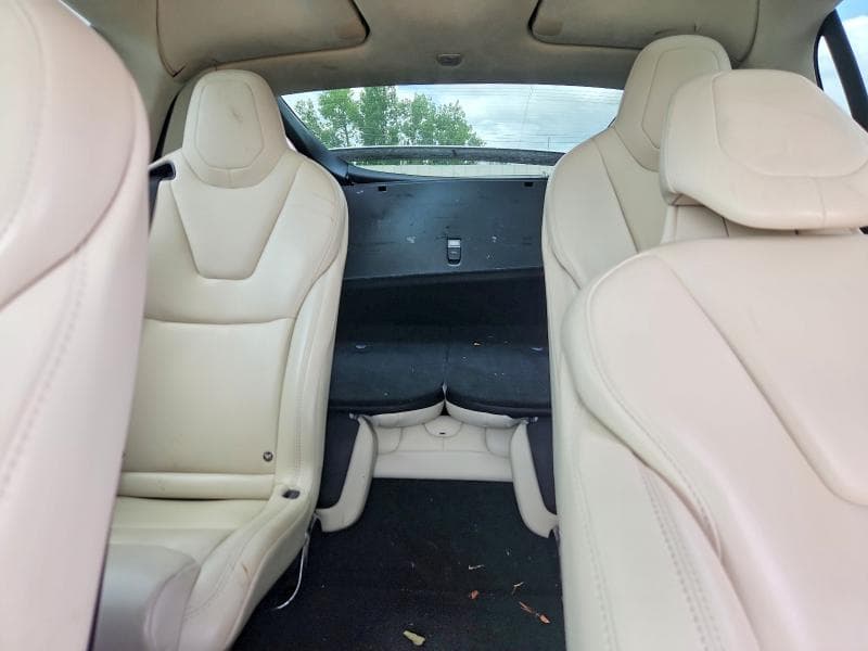 2017 TESLA MODEL X 10