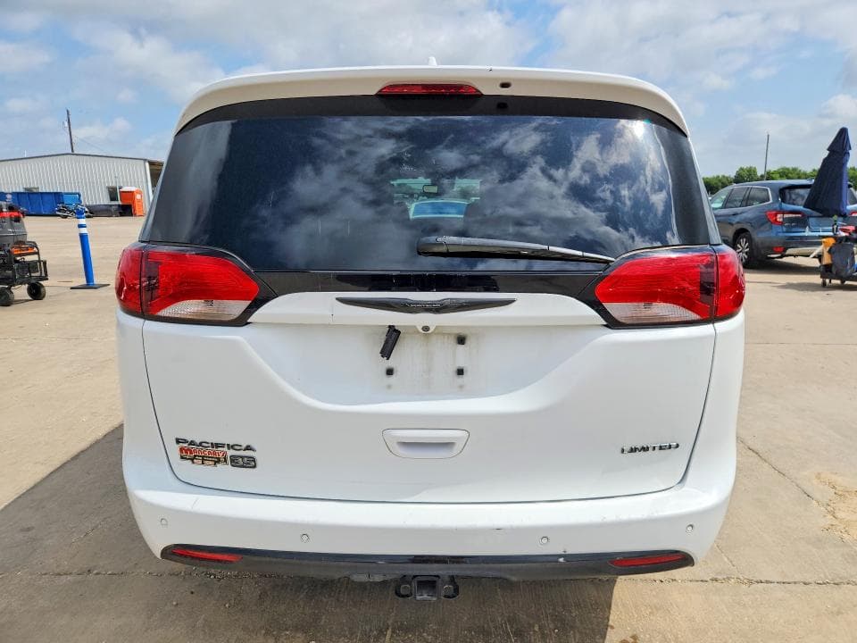 2020 CHRYSLER PACIFICA LIMITED 6