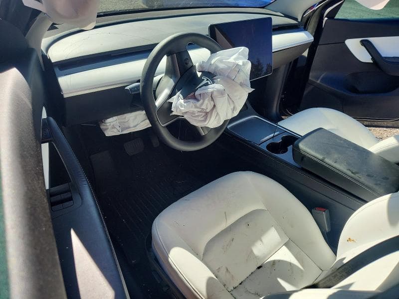 2022 TESLA MODEL Y 8