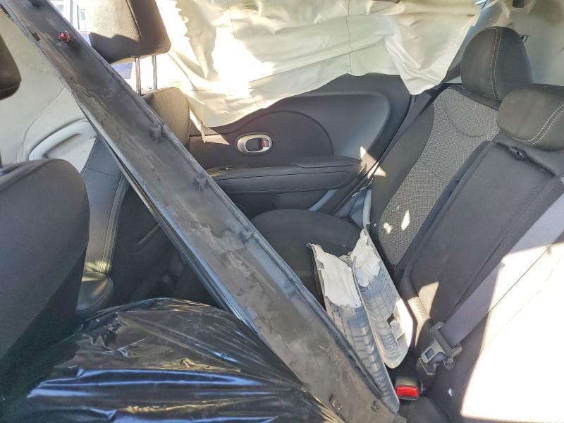 2018 KIA SOUL + 11