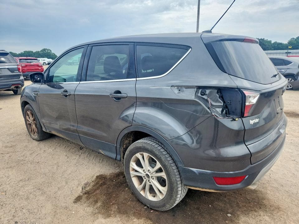 2017 FORD ESCAPE 2