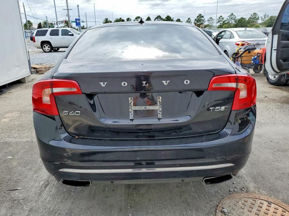 2017 VOLVO S60 PREMIER 6