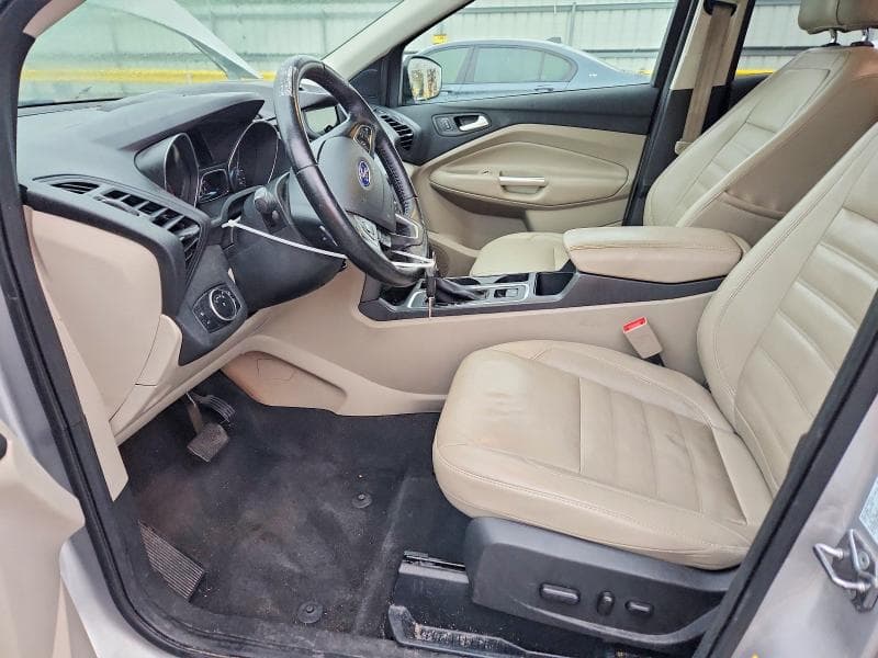2017 FORD ESCAPE SE 7