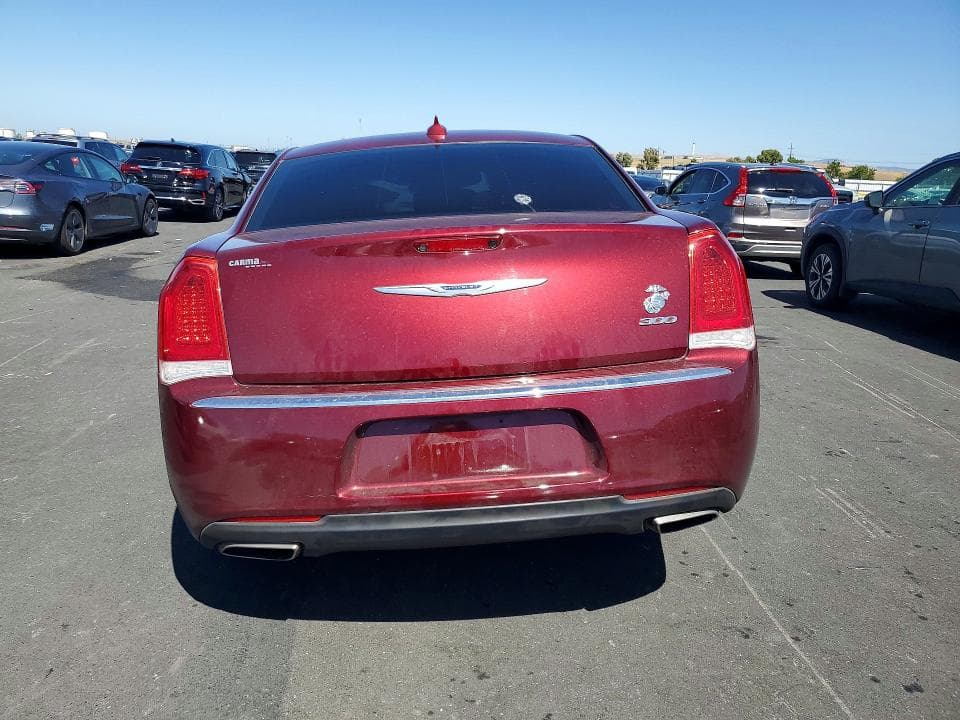 2019 CHRYSLER 300 LIMITED 6