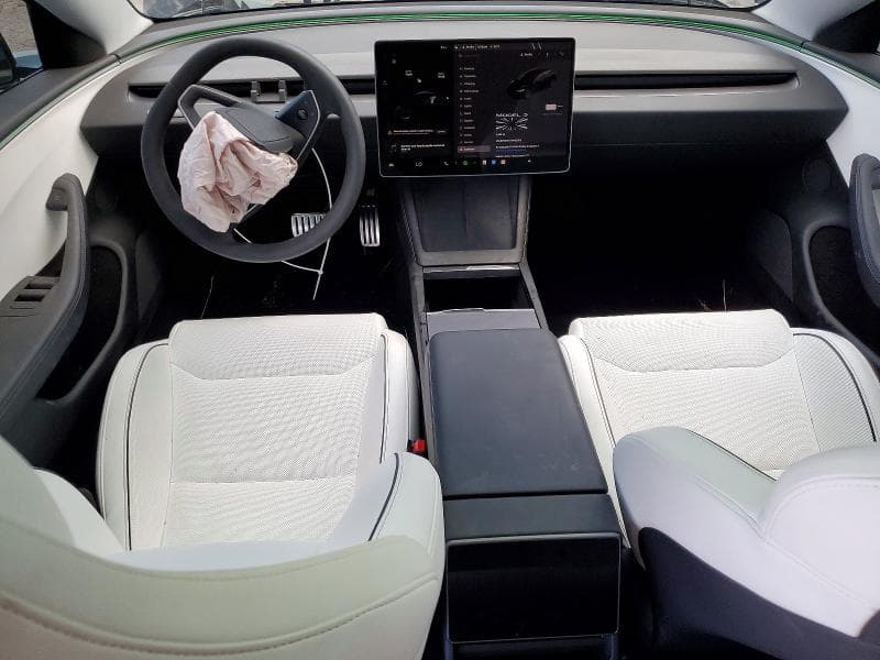 2026 TESLA MODEL 3 8