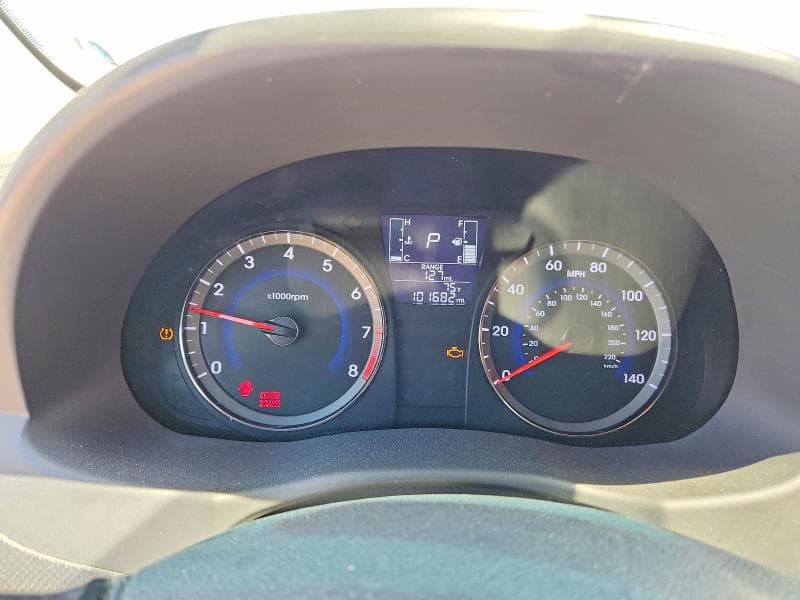 2017 HYUNDAI ACCENT SE 9