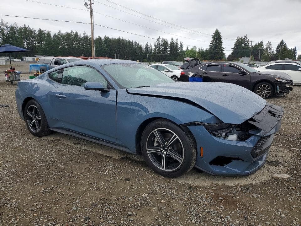 2025 FORD MUSTANG 4