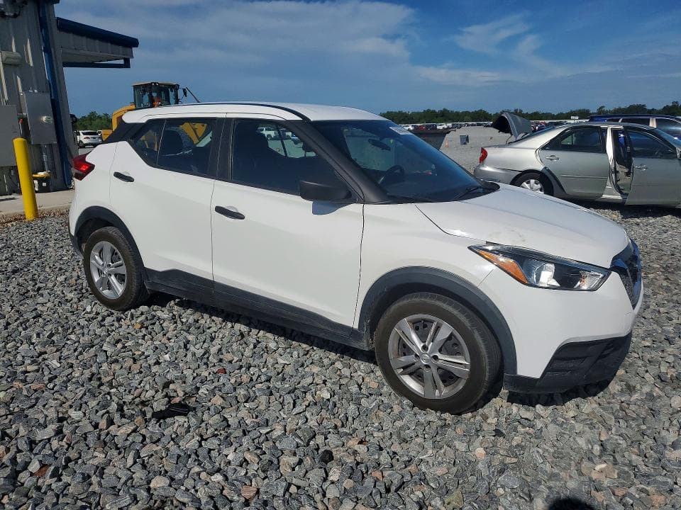 2020 NISSAN KICKS S 4