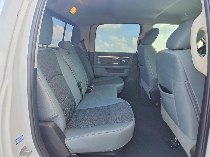 2019 RAM 1500 CLASSIC SLT 10