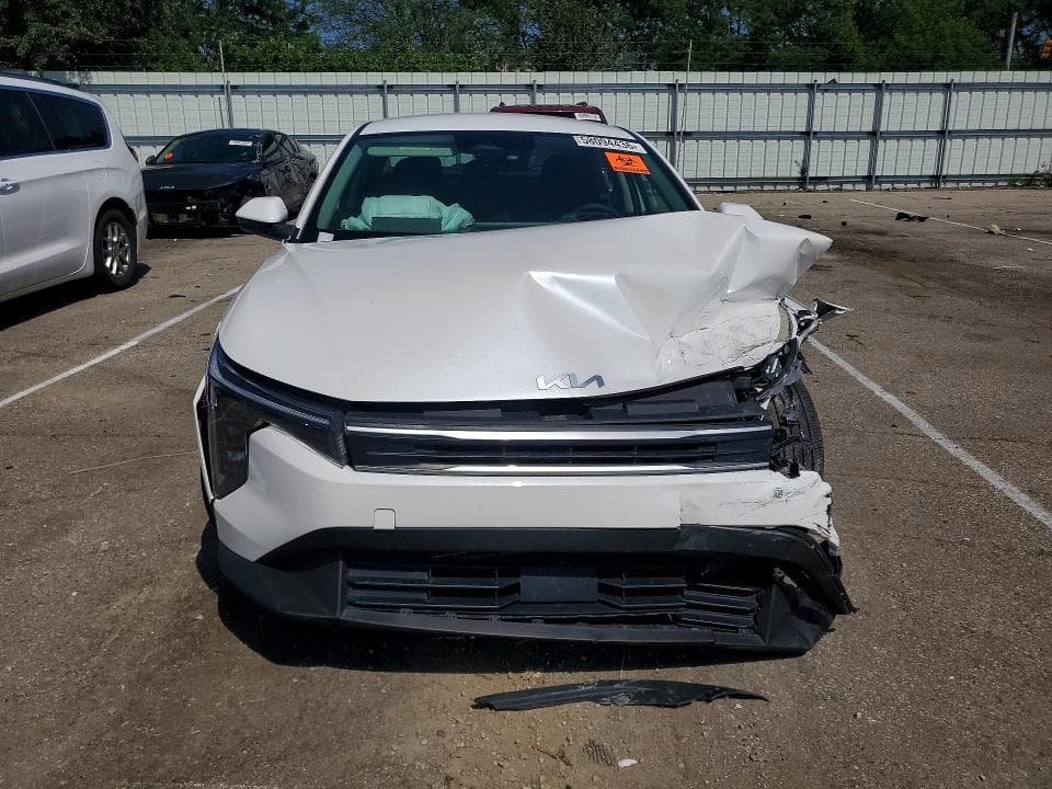 2025 KIA K4 LXS 5