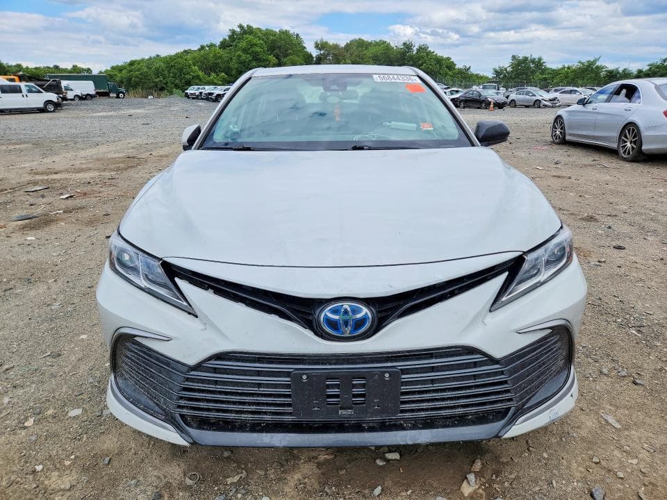 2022 TOYOTA CAMRY LE 5