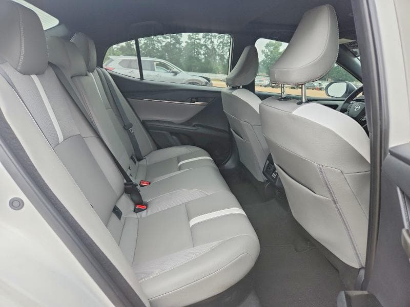2025 TOYOTA CAMRY SE 10