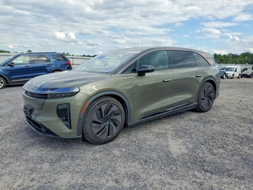 2026 LUCID MOTORS GRAVITY GRAND TOURING