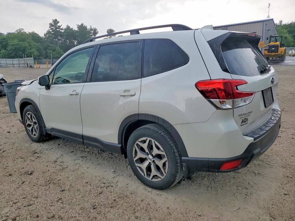 2021 SUBARU FORESTER PREMIUM 2