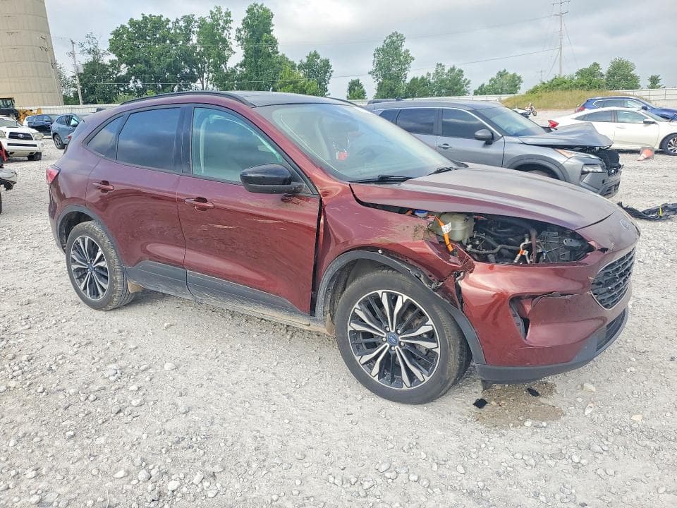 2021 FORD ESCAPE SE 4