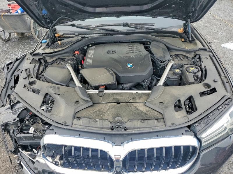 2021 BMW 530 XI 11