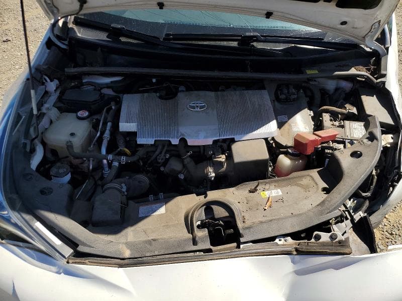 2017 TOYOTA PRIUS TWO 11