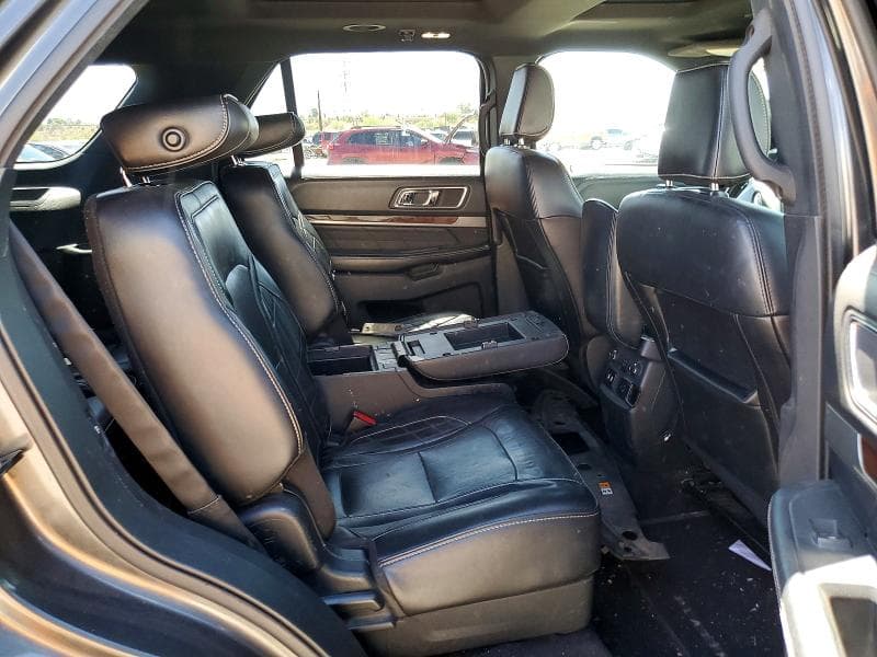 2018 FORD EXPLORER PLATINUM 10