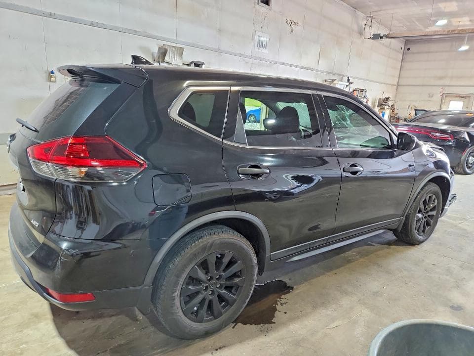 2019 NISSAN ROGUE S 3