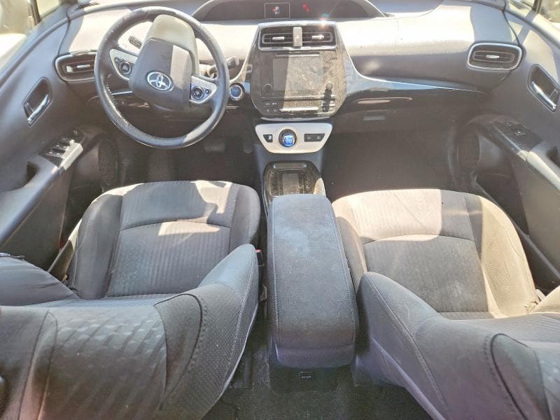 2017 TOYOTA PRIUS THREE 8