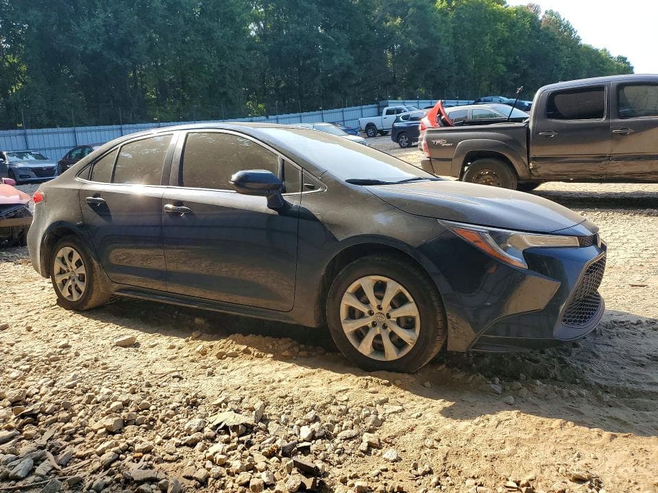 2022 TOYOTA COROLLA LE 4