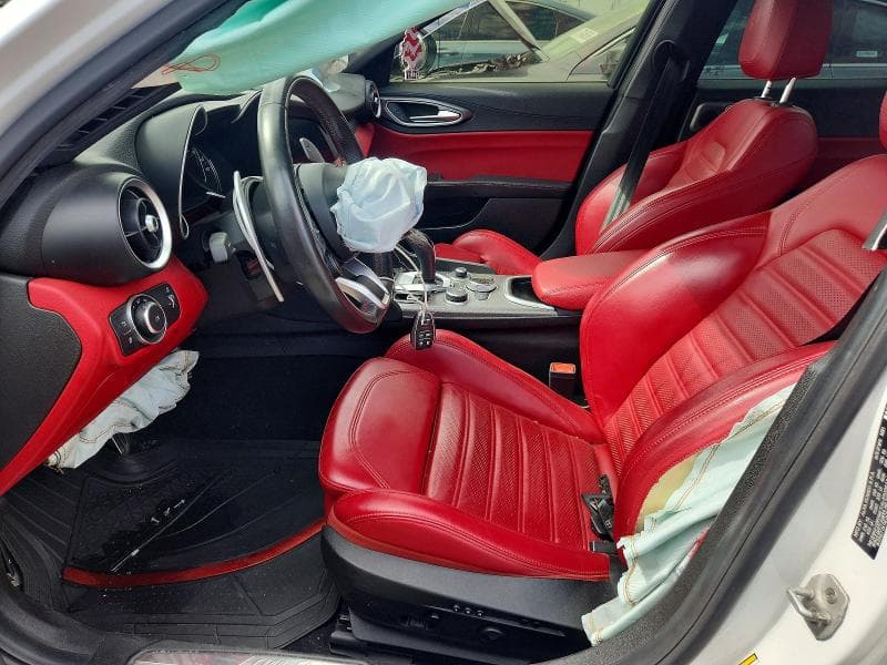2021 ALFA ROMEO GIULIA TI 7