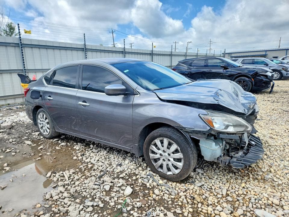 2018 NISSAN SENTRA S 4