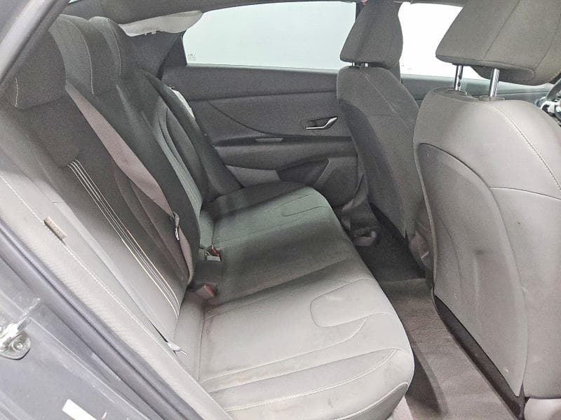 2024 HYUNDAI ELANTRA SEL 10