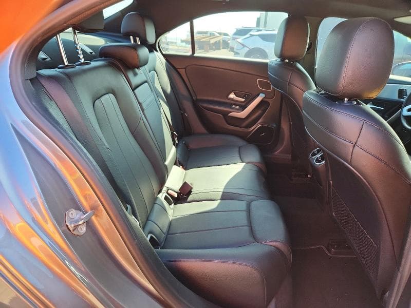 2020 MERCEDES-BENZ A 220 10