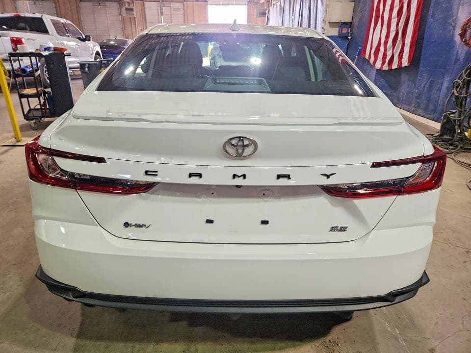 2025 TOYOTA CAMRY SE 6