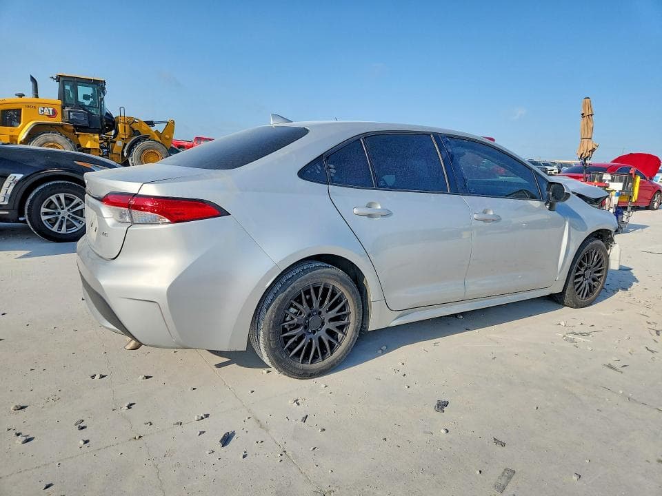 2021 TOYOTA COROLLA LE 3