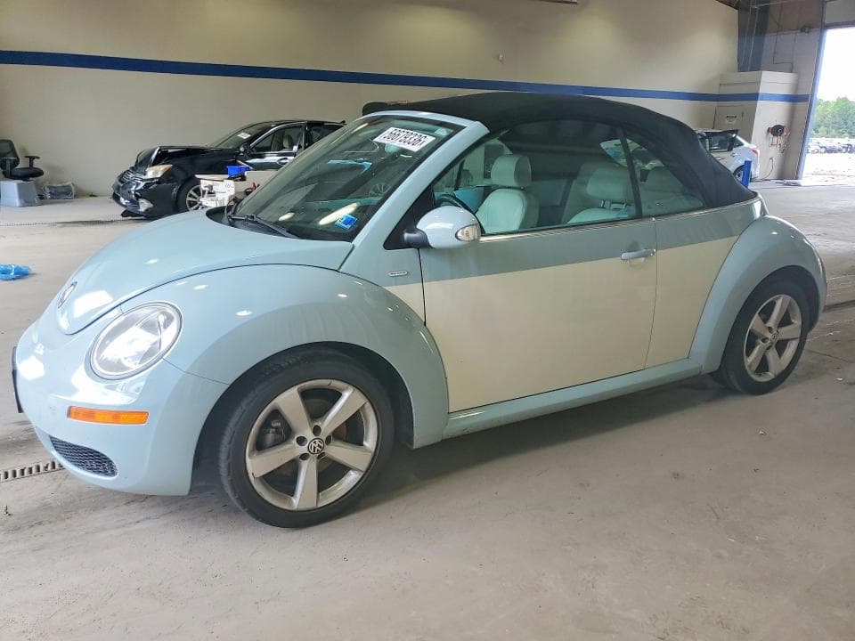 2010 VOLKSWAGEN BEETLE